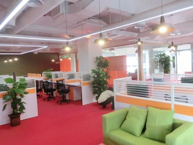 利港比亚迪电车